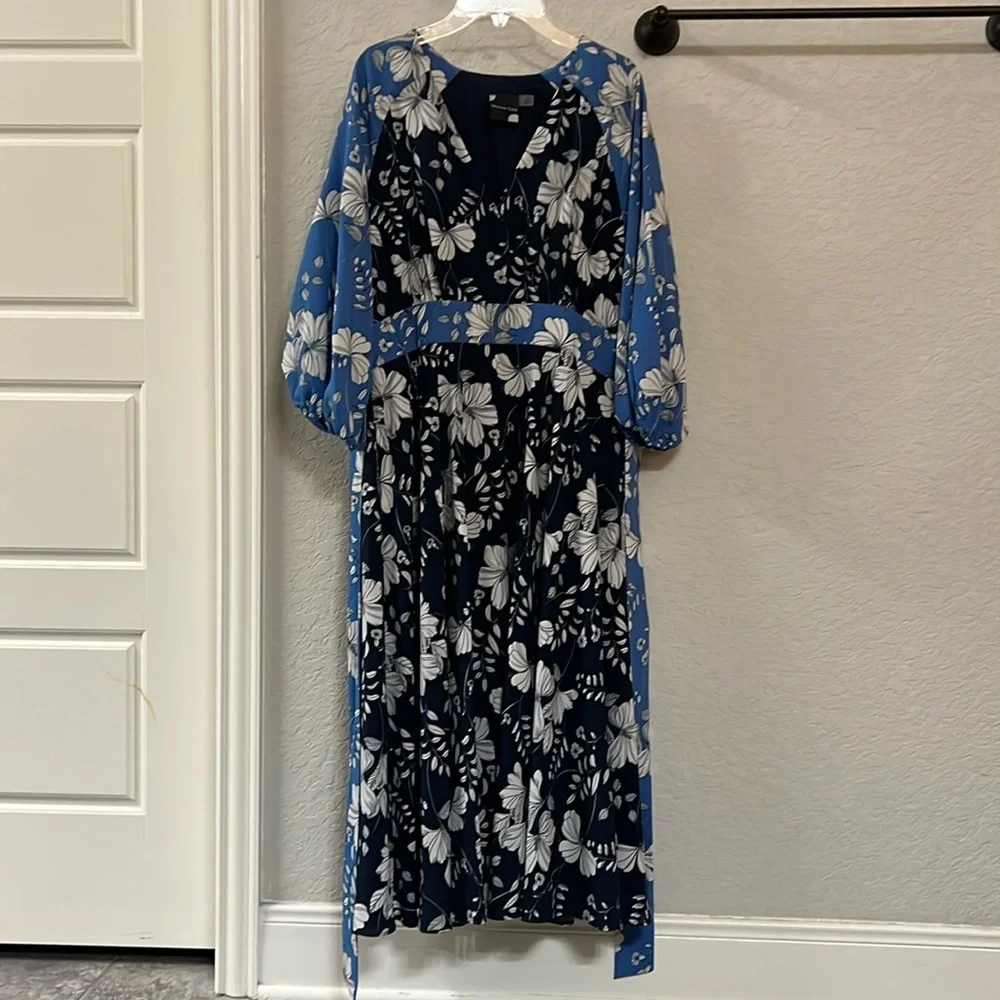 Dress - Picture 1 of 5